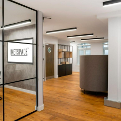 Serviced office to let in London