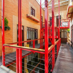 Executive office to let in London