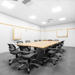 Office suite to rent in Slough