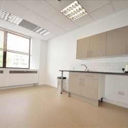 Serviced offices to lease in Swindon
