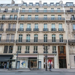 Exterior view of 27 avenue de l'Opéra