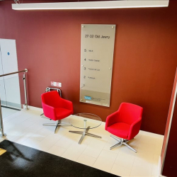 Office suite to rent in London