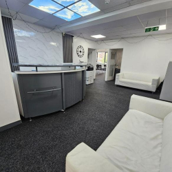 Serviced offices to rent in Luton
