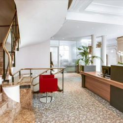 Office suites to rent in Paris