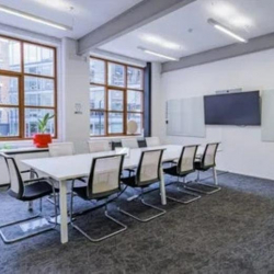 Serviced office to let in London