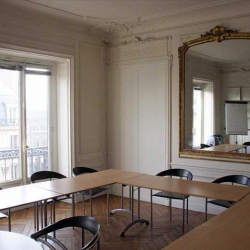 Executive suite in Paris