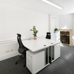 Serviced office to let in Bath