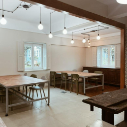 Exterior image of 30, Rua Sernandes