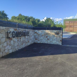 Serviced office to rent in Venelles