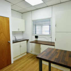 Executive offices to let in Watford
