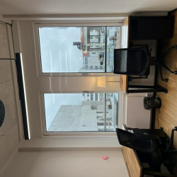 Exterior image of 32, Uhlandstraße