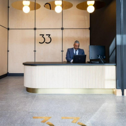 Serviced office to let in Bristol