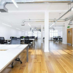 Serviced office to let in London
