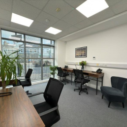 Office accomodation to lease in London