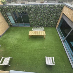 Office accommodations to rent in London