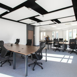 Executive office to lease in Nice