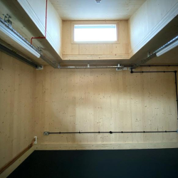 Office suite to let in London