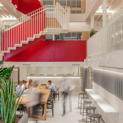 Office suite to lease in London