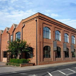 Serviced office to lease in Leeds