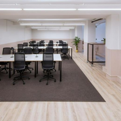 Serviced office to let in London