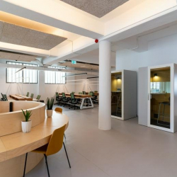 Offices at 45, Rua do Centro Cultural
