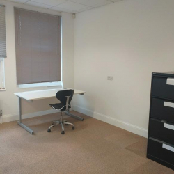 Office suites to rent in London