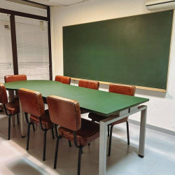 Offices at 4a, Carrer de Cristòfol Grober, Local 27, 29