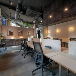 Office suite to lease in Manchester