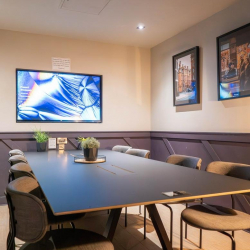 Interior of 5 Piccadilly Place, Aytoun Street
