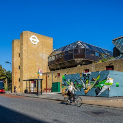 Executive suite to rent in London