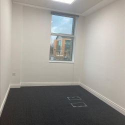 Serviced office to let in Cheadle