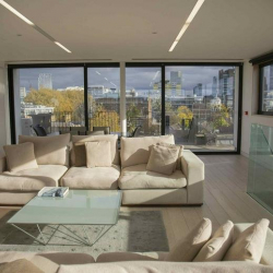 Serviced office - London