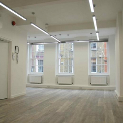 Office suite to let in London