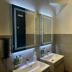 Office suite to rent in London