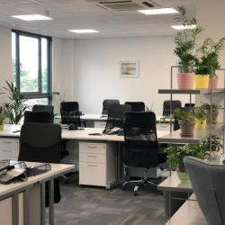 Executive office centre to lease in London