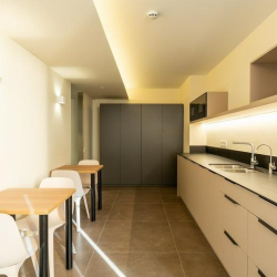 6, Plaça d'Urquinaona, Planta 8 serviced offices