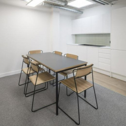 Executive office centre to let in London