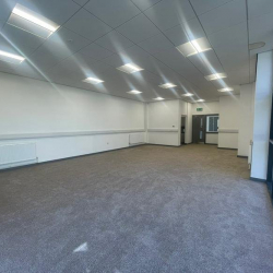 Executive office to rent in Bury