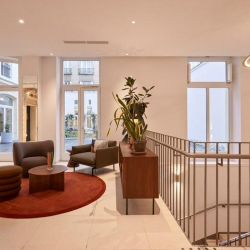 Serviced office to let in Paris