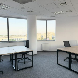 Exterior view of 69, Aleja Niepodległości