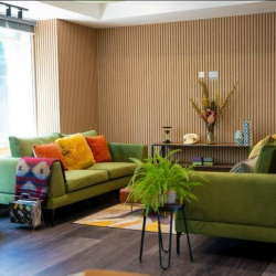 Office suite to let in London