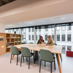 Office suite to rent in Leeds