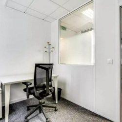 Offices at 71 Rue Desnouettes