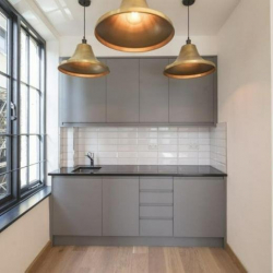 Serviced office centre to rent in London