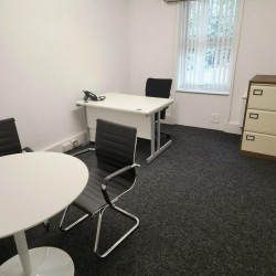 Executive office centre to lease in Ascot