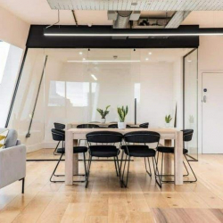Serviced office centres to lease in London