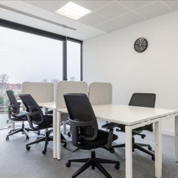 Executive office centre to let in Croydon