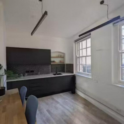 Serviced office - London