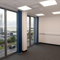 Office accomodations to hire in Brentford