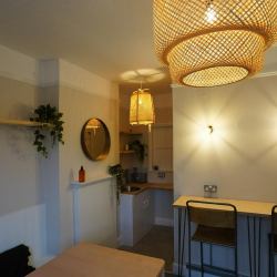 Interior of 8a London Road
